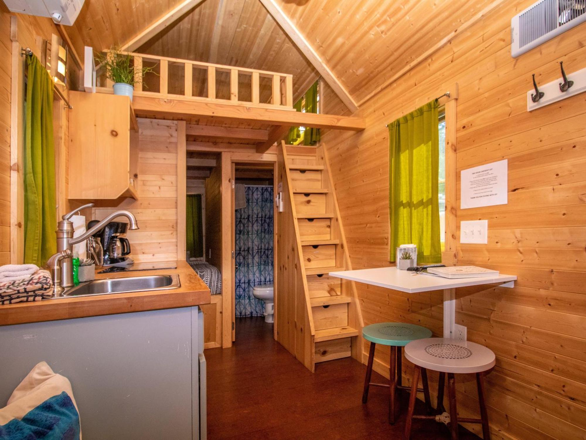 Mt Hood Tiny House Village Welches Екстериор снимка