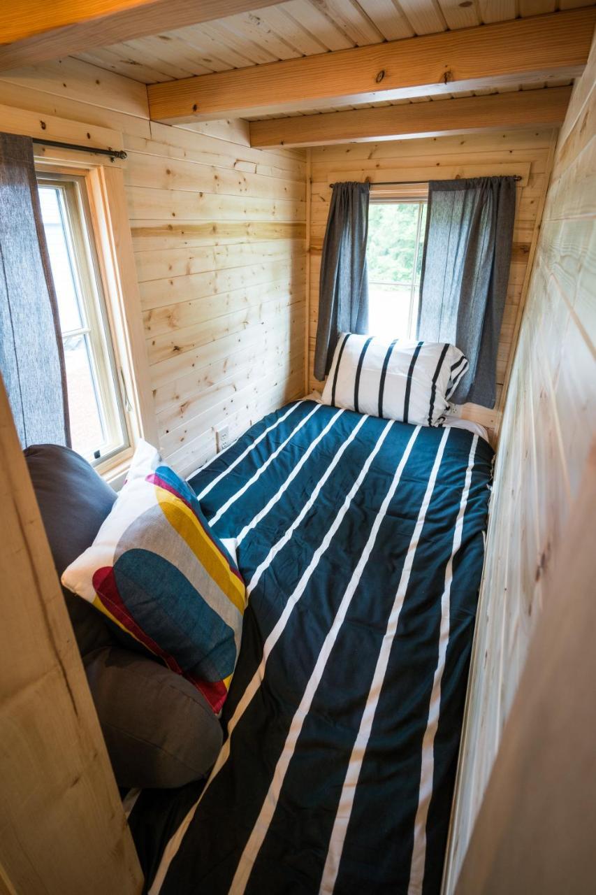 Mt Hood Tiny House Village Welches Екстериор снимка